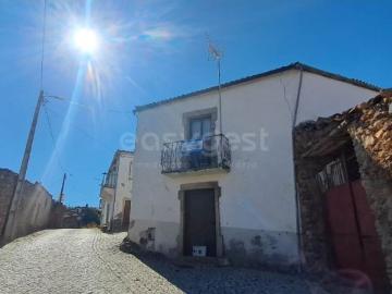 Moradia V1 Situada em Valcerto Mogadouro