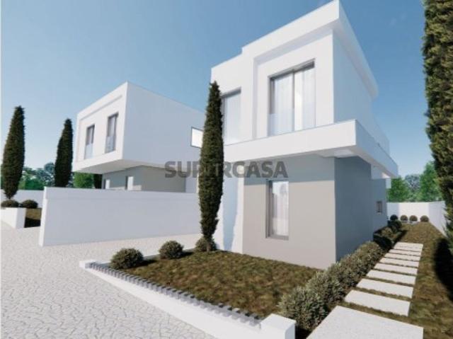 Moradia T2+1 em inicio de construção Charneca da Caparica