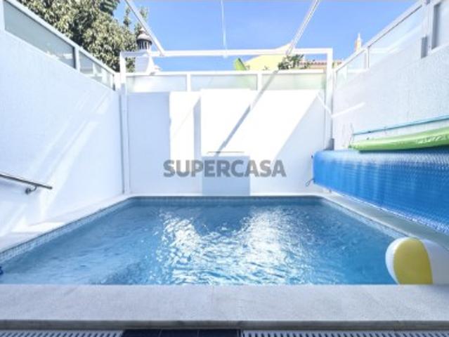 Moradia V2 + aproveitamento sótão Remodelada c/piscina Tavira 490.000€