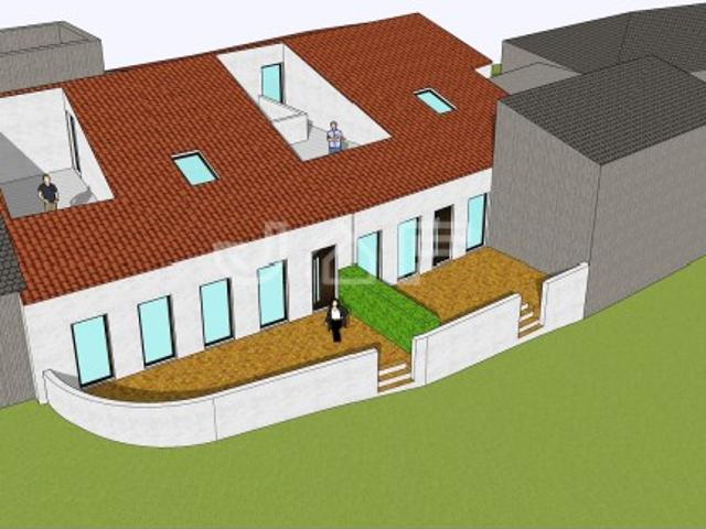 Ruína para construção de V2 com Terreno e Potencial de Expansão