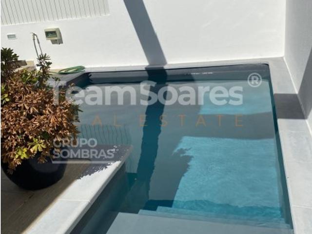 Moradia V2 com piscina