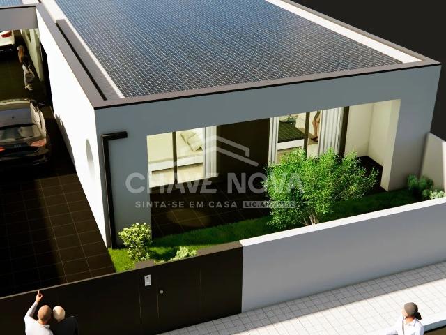 Moradia V3+1 de luxo com piscina, piso radiante e paineis solares em Grijó, Vila Nova de Gaia!