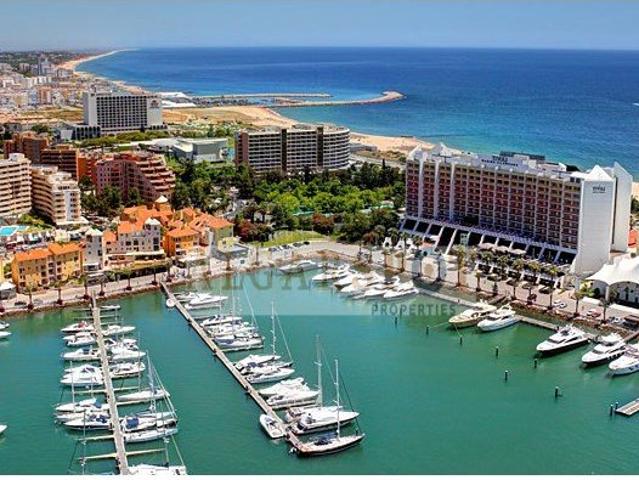 Moradia V3+1 em Vilamoura 265m² Quarteira