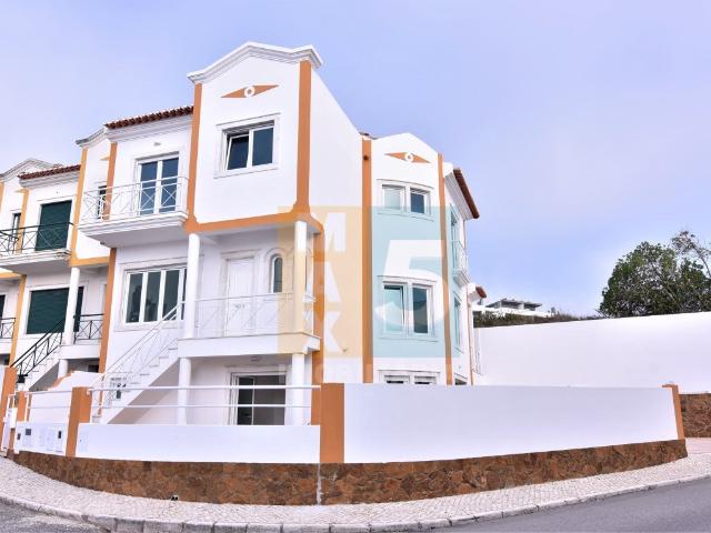 Moradia V3+1 na Ericeira com vista de mar e garagem 0m² Ericeira