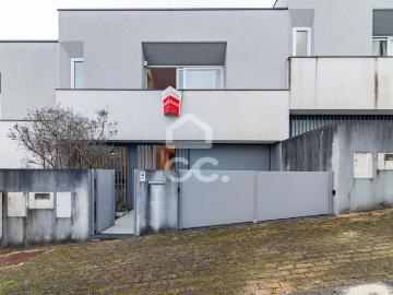 Moradia V3 Moderna Contemporânea