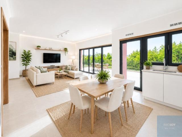 Moradia V3 num Condomínio Privado em Albufeira 124m² Guia