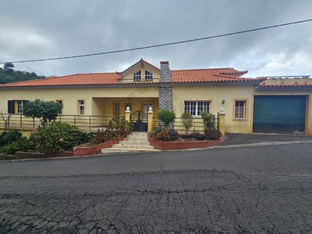Moradia V3 Canhas Ponta do Sol 247m² Canhas