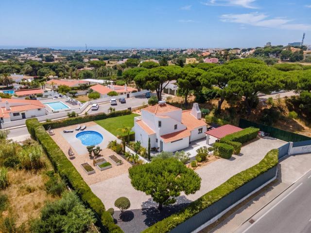Moradia V3 com Vista Mar Panorâmica de 180°, piscina e praia 166m² Albufeira e Olhos de Água