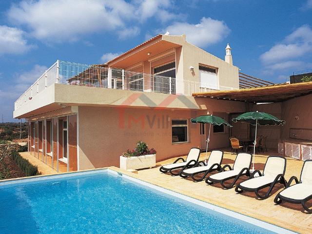 Moradia V3 com piscina e vista mar Estoi 194m² Conceição e Estói