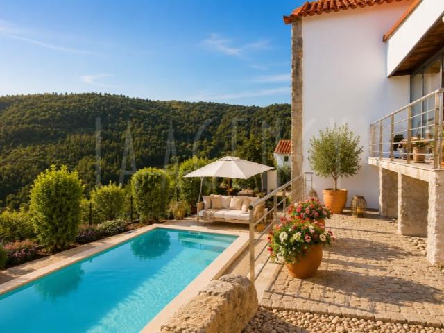 Moradia V3, com piscina e vistas magníficas para a Serra da Estrela, a poucos min de Aldeia das Dez