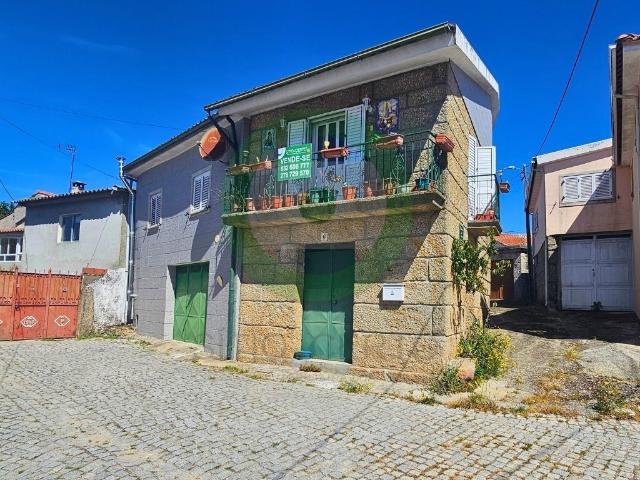 Moradia V3 em Fiães