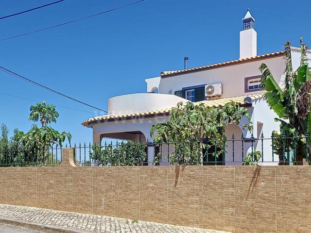 Moradia T3 Independente com Quintal | Carvoeiro 133m² Lagoa e Carvoeiro
