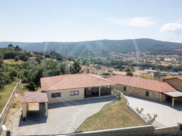 Moradia V3 Pedras Salgadas
