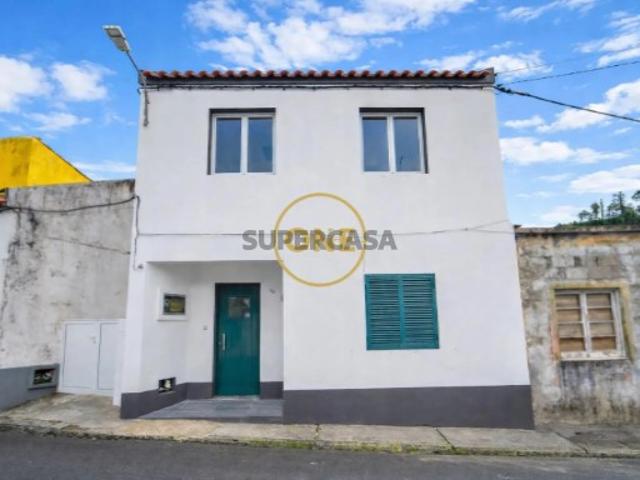 Moradia V3 Totalmente Renovada Pronta a habitar