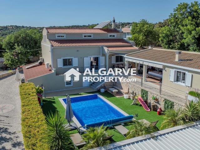 Moradia V3 + 2 numa zona calma perto de Loulé, Algarve 262m² Loulé São Clemente