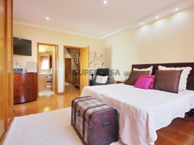 Moradia V3 + 2 Santa Maria da Feira 445.000€