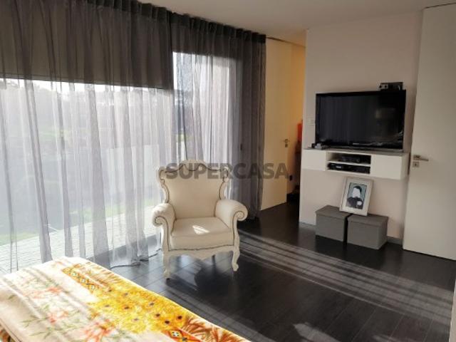 Moradia V 4 | Piscinas | Praia | PortoCasas Antas