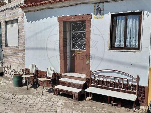 Moradia, Valada