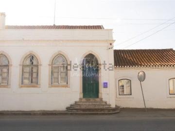 Moradia, Valada