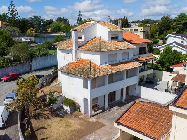 Moradia, Valadares
