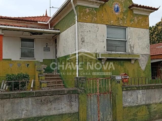 Moradia, Valadares