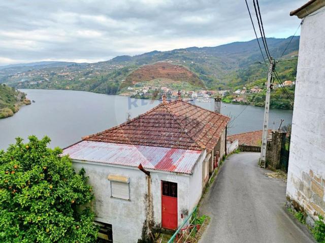 Moradia, Ancede e Ribadouro