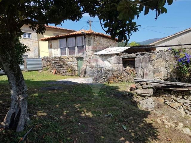 Moradia, Valbom e Passô