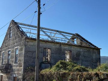 Moradia, Vale de Azares