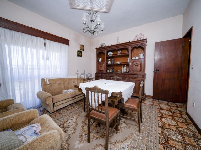 Moradia, Vale São Cosme Telhado Portela