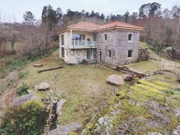 Moradia, Várzea Aliviada Folhada