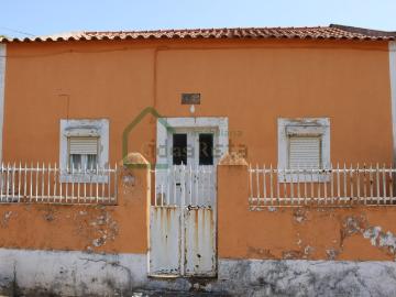 Moradia, Vermelha