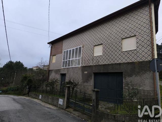 Moradia, Vila Cova da Lixa e Borba de Godim