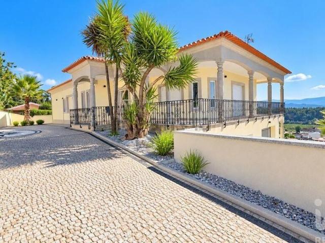 Moradia, Vila Cova da Lixa e Borba de Godim