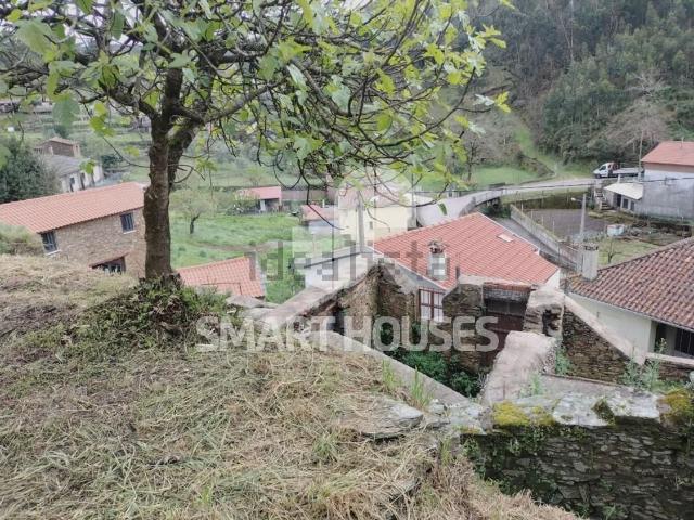 Moradia, Vila Cova de Alva e Anceriz