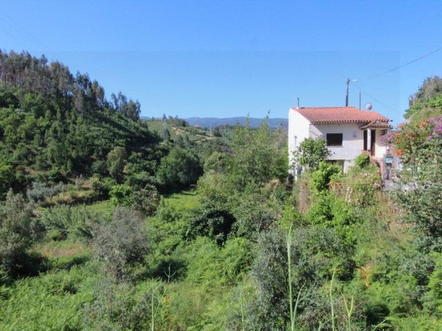 Moradia, Vila Cova de Alva e Anceriz