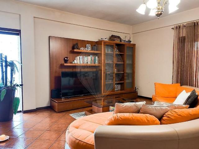 Moradia, Vila Caiz