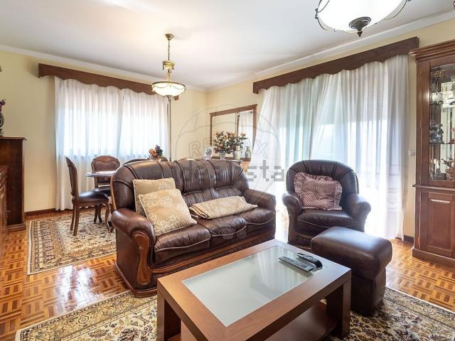Moradia, Vila Chã Codal Vila Cova de Perrinho