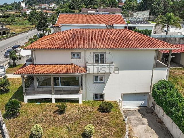 Moradia, Vilaça e Fradelos