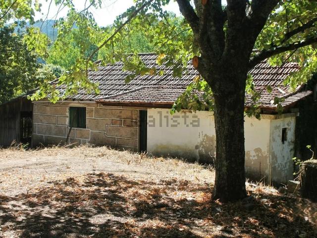 Moradia, Vila Boa de Quires e Maureles