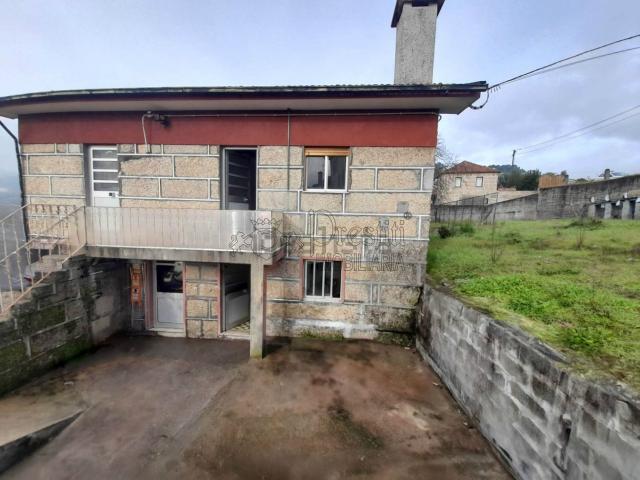 Moradia, Vila Boa de Quires e Maureles