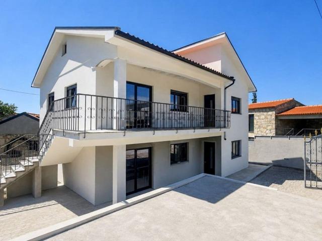 Moradia, Vila Franca