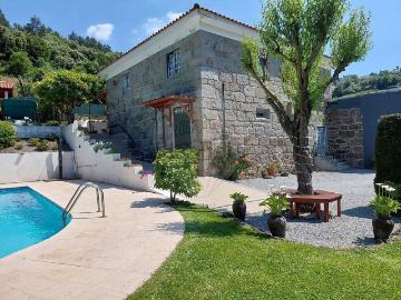 Moradia, Vila Fria e Vizela São Jorge