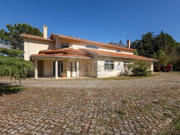 Moradia, Vila Moreira
