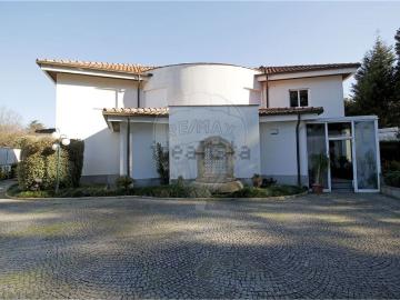 Moradia, Vila Nova da Telha