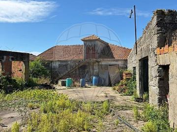 Moradia, Vila Nova da Telha