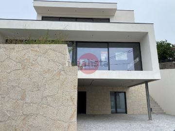 Moradia, Vila Nova de Famalicão e Calendário