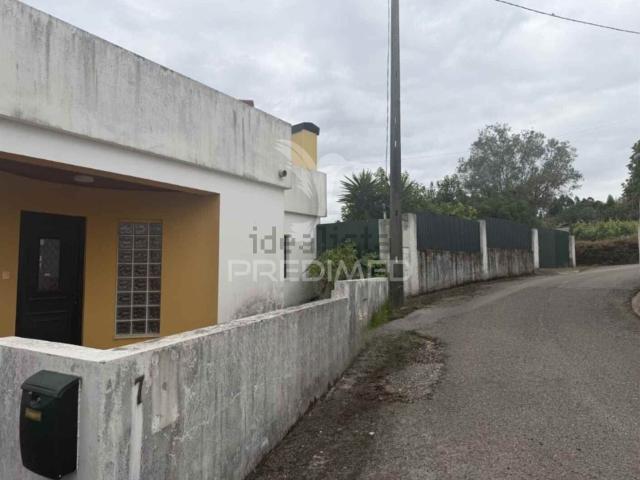 Moradia, Vila Nova de Monsarros