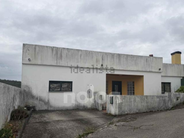 Moradia, Vila Nova de Monsarros