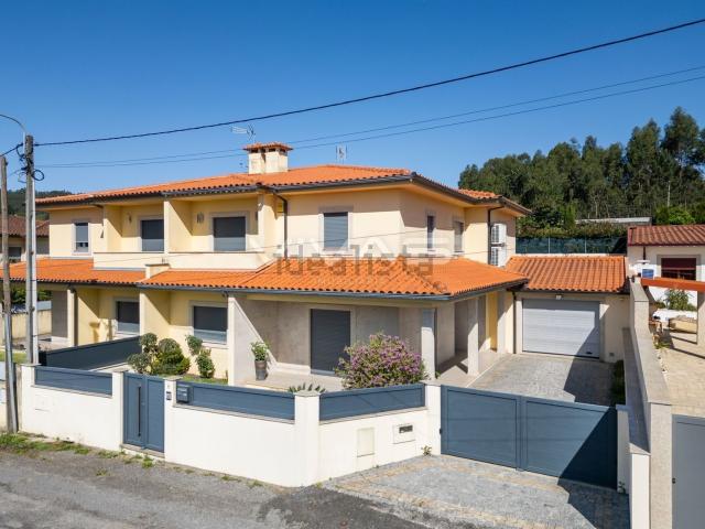 Moradia, Vila Verde e Barbudo