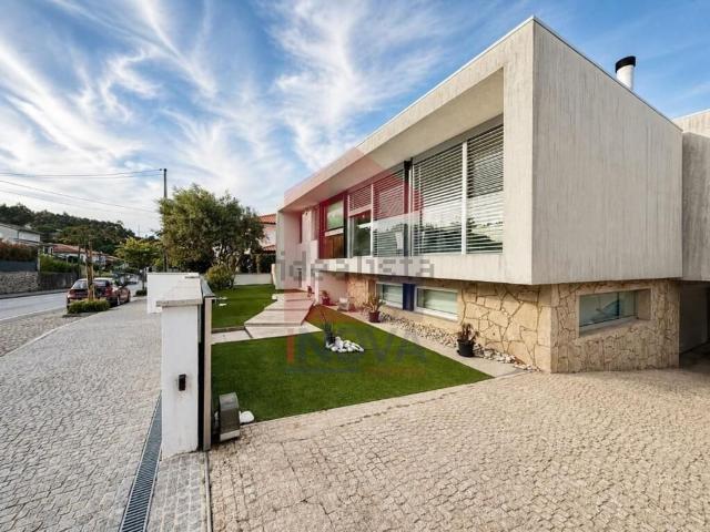 Moradia, Vila Verde e Barbudo